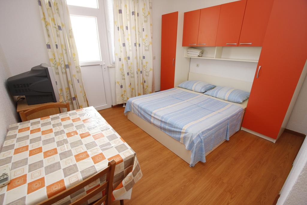 Apartments Lidus Makarska Room photo